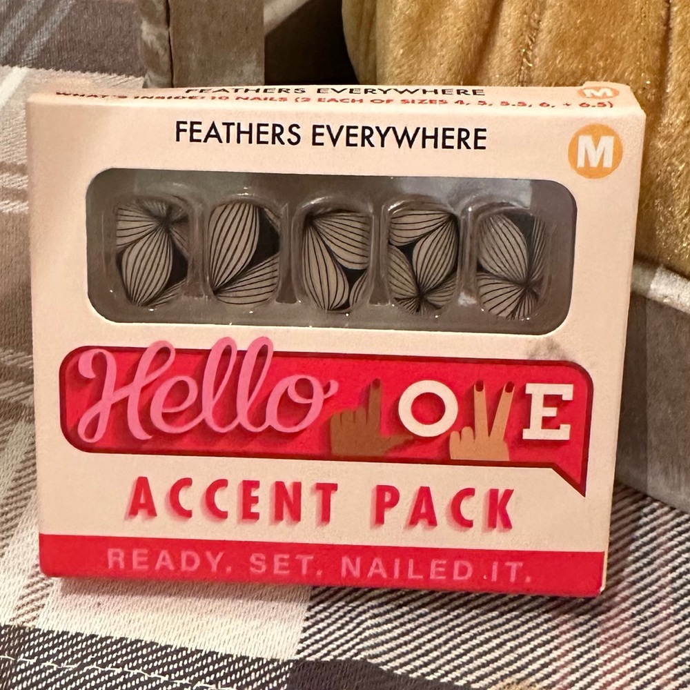 Hello Love Accent Pack - Black and White